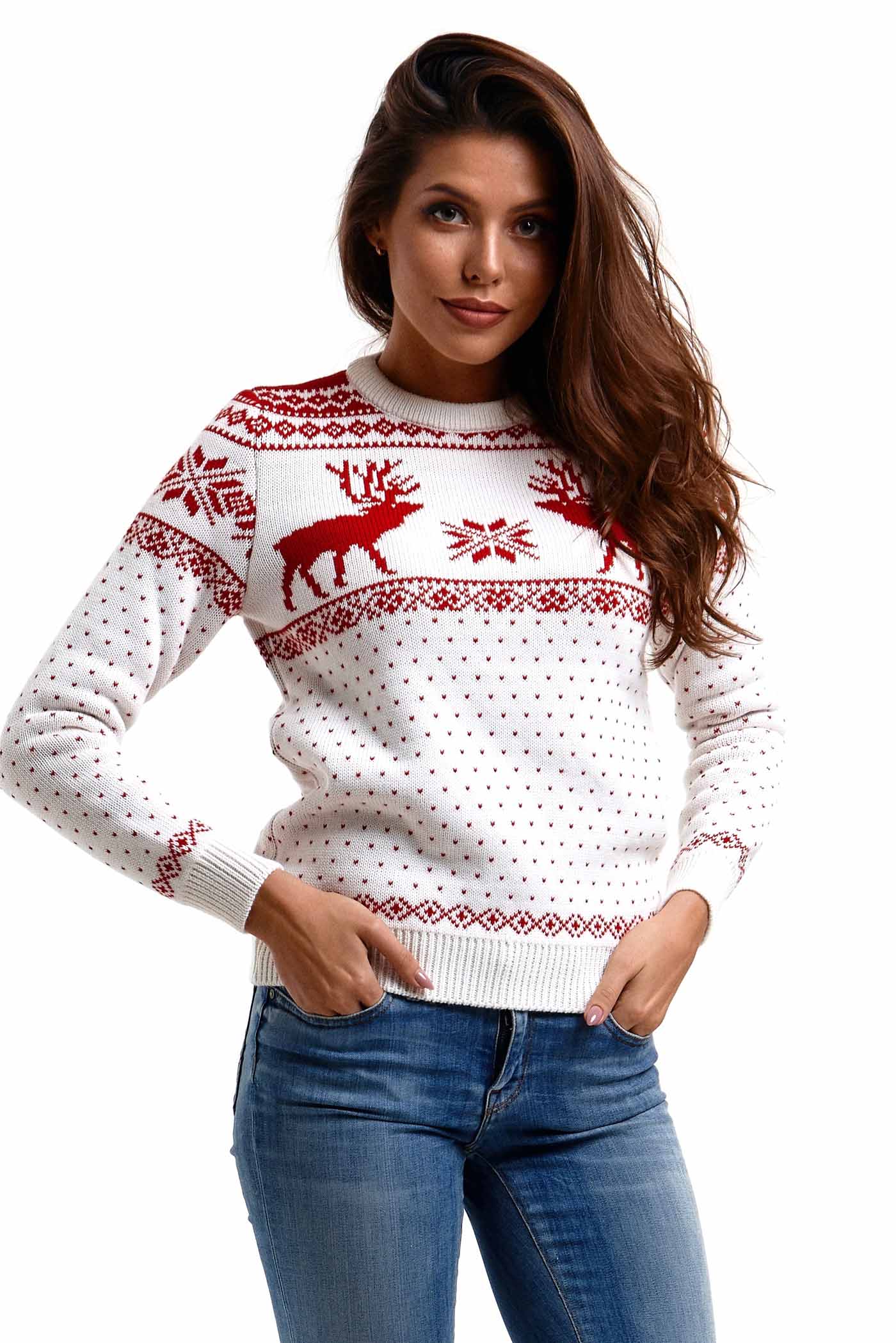 Джемпер недорого. Свитер с оленями женский. Новогодняя кофта женская. Новогодний свитер женский. Красный свитер с оленями женский.